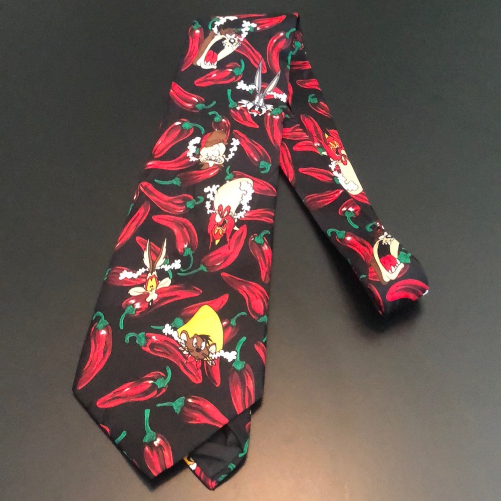 1996 Looney Tunes Mania Chili Pepper Neck Tie